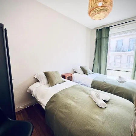 Le Jakadi, Townhouse, Center Apartamento Rennes